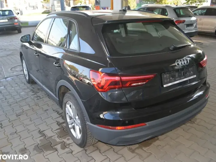 Audi Q3 F3