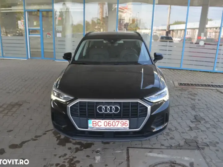 Audi Q3 F3