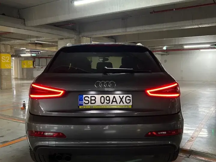 Audi Q3 8U