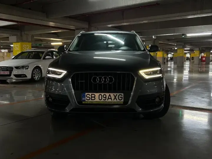 Audi Q3 8U