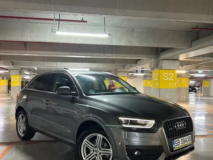 Audi Q3 8U