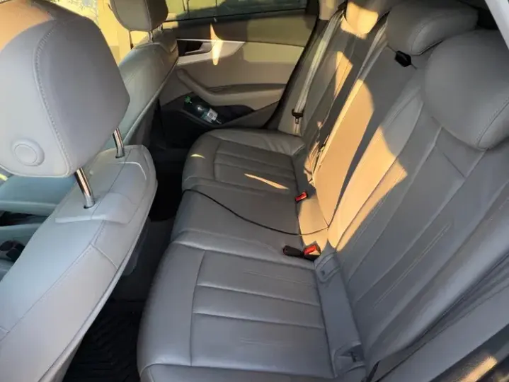 Audi A4 Avant B9
