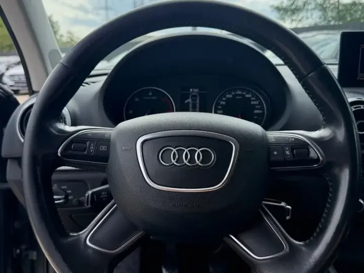 Audi A3 Limuzina 8V 1.6 TDI Attraction
