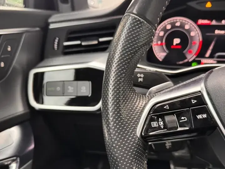 Audi A6 C8 2.0 45 TFSI S tronic Sport