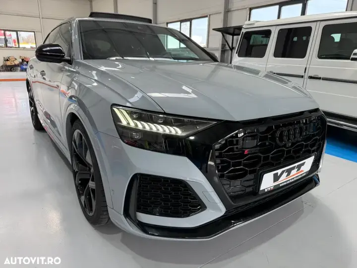 Audi RS Q8 4.0 TFSI quattro MHEV Tiptronic