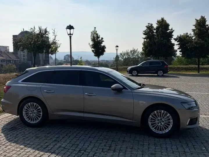 Audi A6 Avant C8 2.0 45 TFSI S tronic Basic