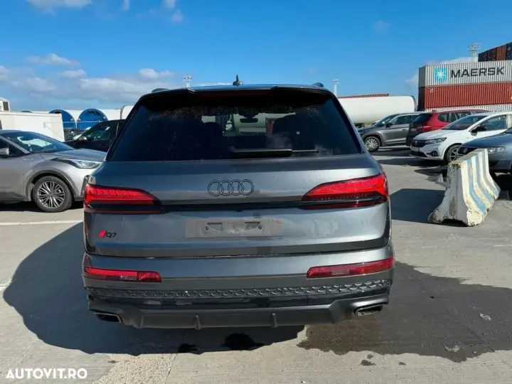 Audi Q7 4M