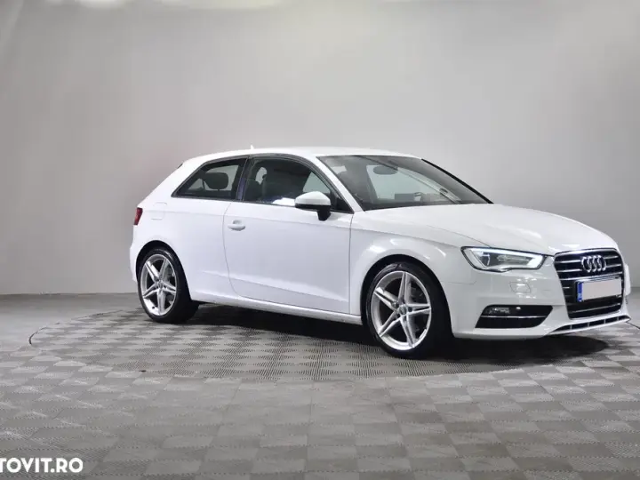 Audi A3 3-portiere 8V 2.0 TDI S tronic