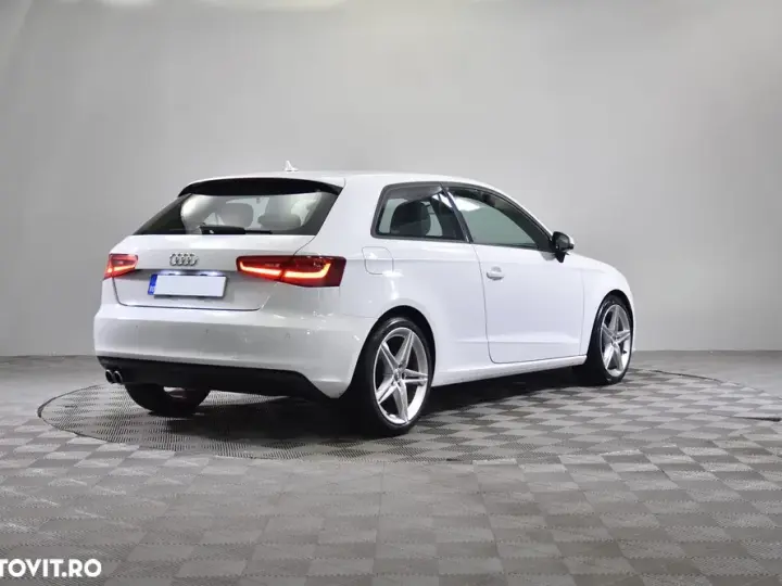 Audi A3 3-portiere 8V 2.0 TDI S tronic