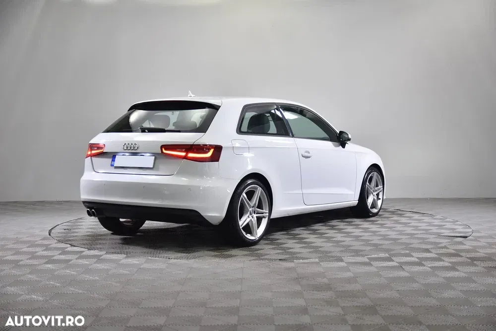 Audi A3 3-portiere 8V 2.0 TDI S tronic — imagine 4
