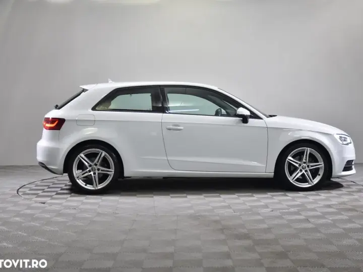 Audi A3 3-portiere 8V 2.0 TDI S tronic