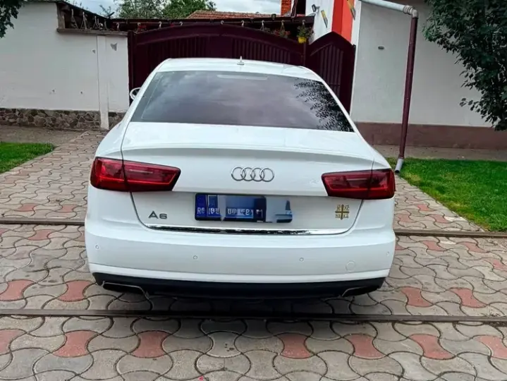Audi A6 C7 2.0 TDI Ultra DPF S tronic