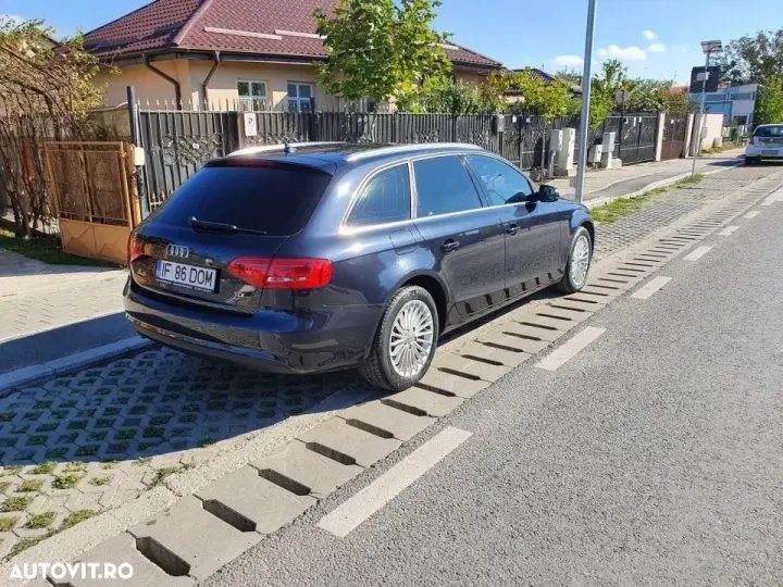 Audi A4 Avant B8 2.0 TDI ultra DPF Attraction