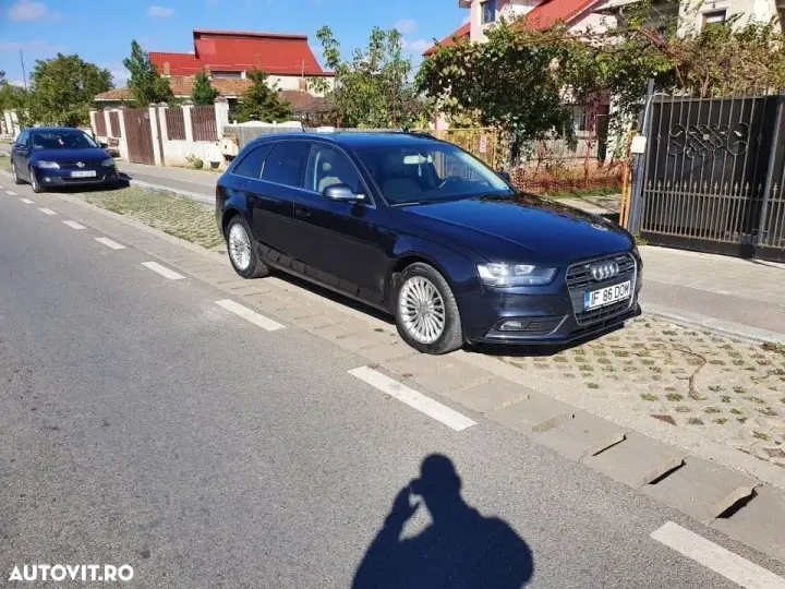 Audi A4 Avant B8 2.0 TDI ultra DPF Attraction