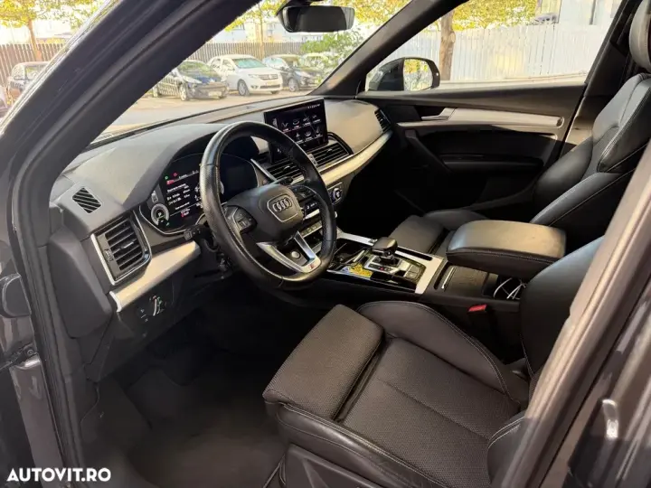 Audi Q5 FY 50 TFSI e quattro S tronic PHEV S Line