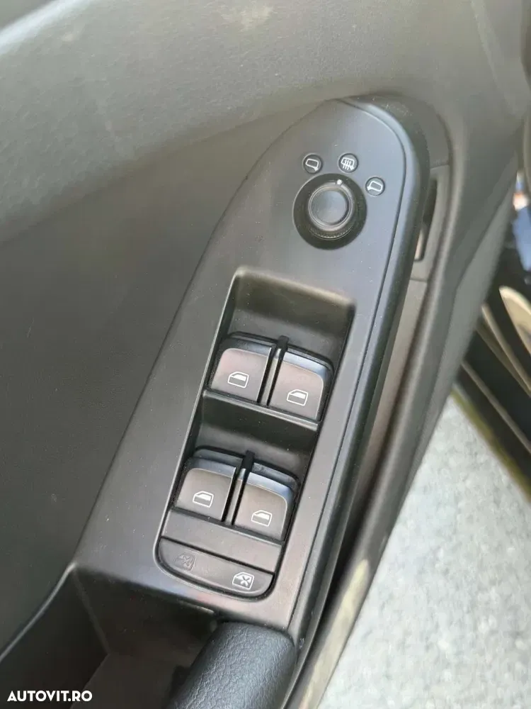 Audi A4 Limuzina B8 2.0 TDI B8 — imagine 6