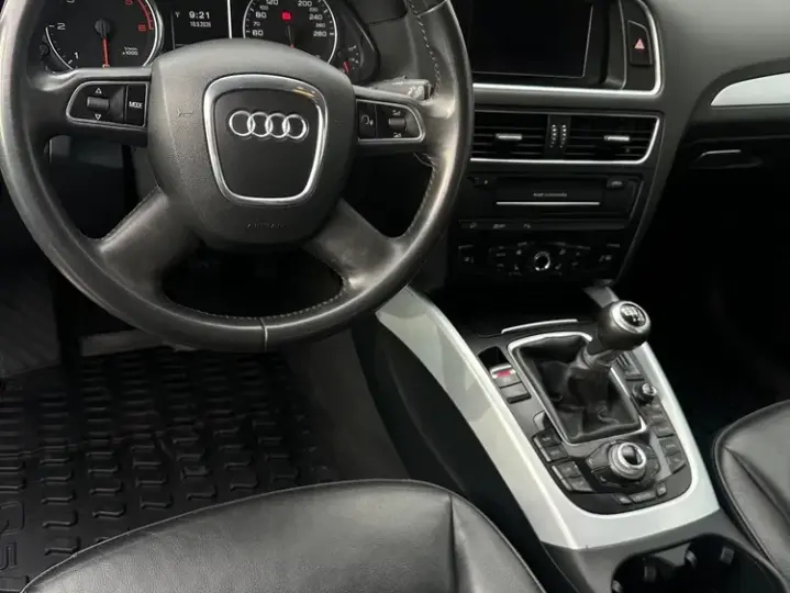 Audi Q5 8R 2.0 TDI Quattro