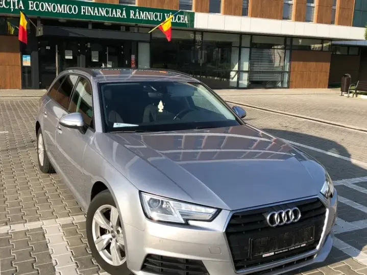 Audi A4 Avant B9 2.0 TDI S tronic