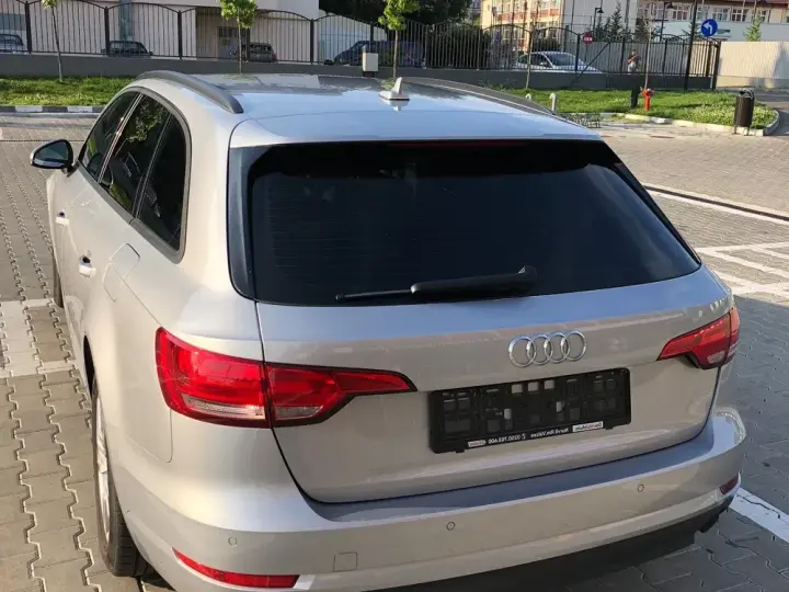 Audi A4 Avant B9 2.0 TDI S tronic