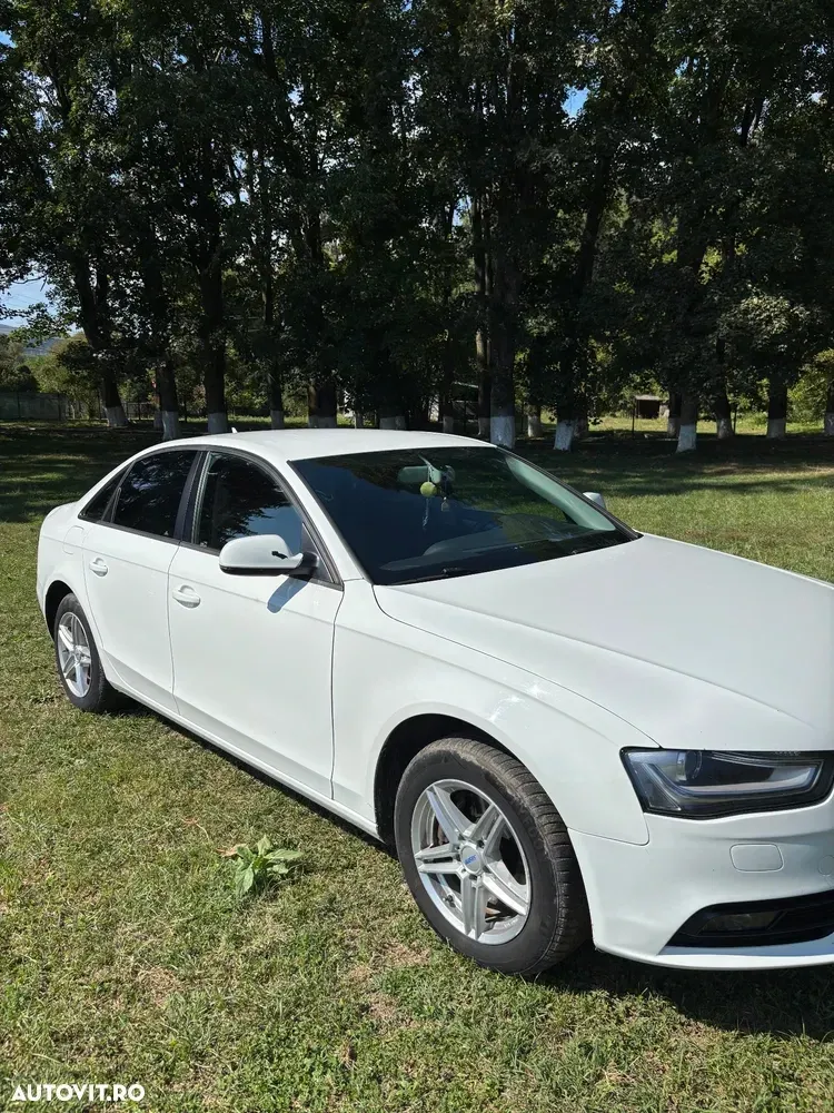 Audi A4 Limuzina B8 — imagine 2