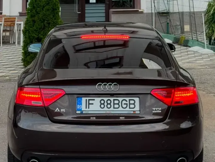 Audi A5 Coupé 8T 3.0 TDI DPF quattro S tronic