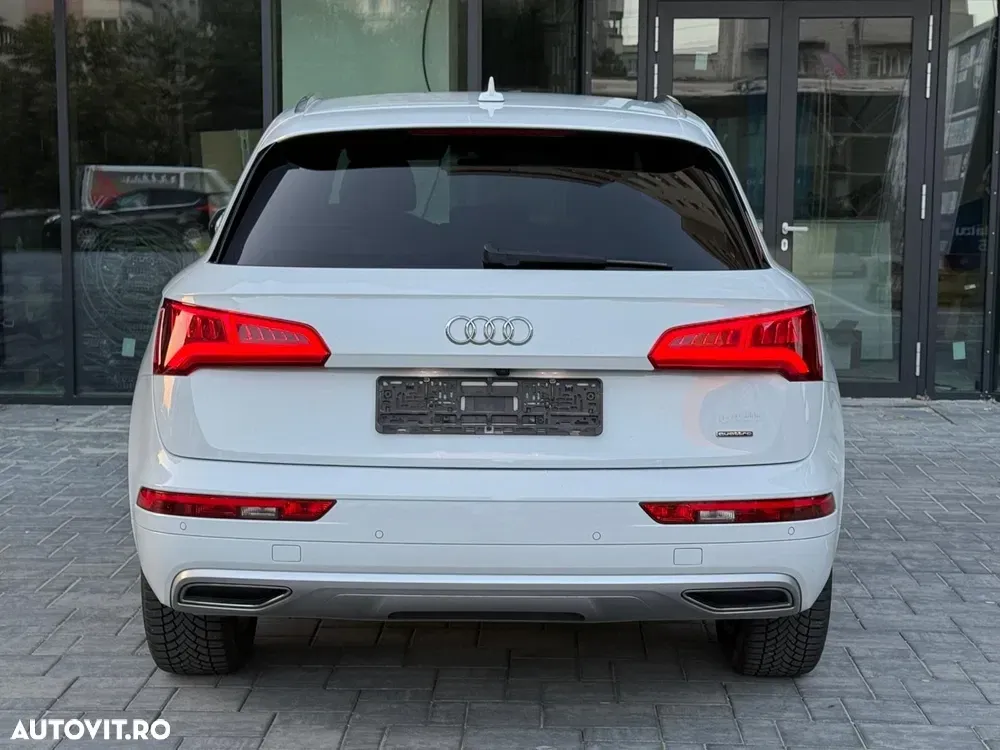 Audi Q5 FY 40 TDI quattro S tronic — imagine 6