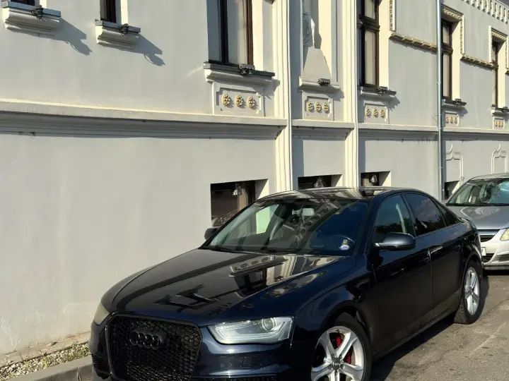 Audi A4 Limuzina B8 2.0 TDI DPF S line Sportpaket