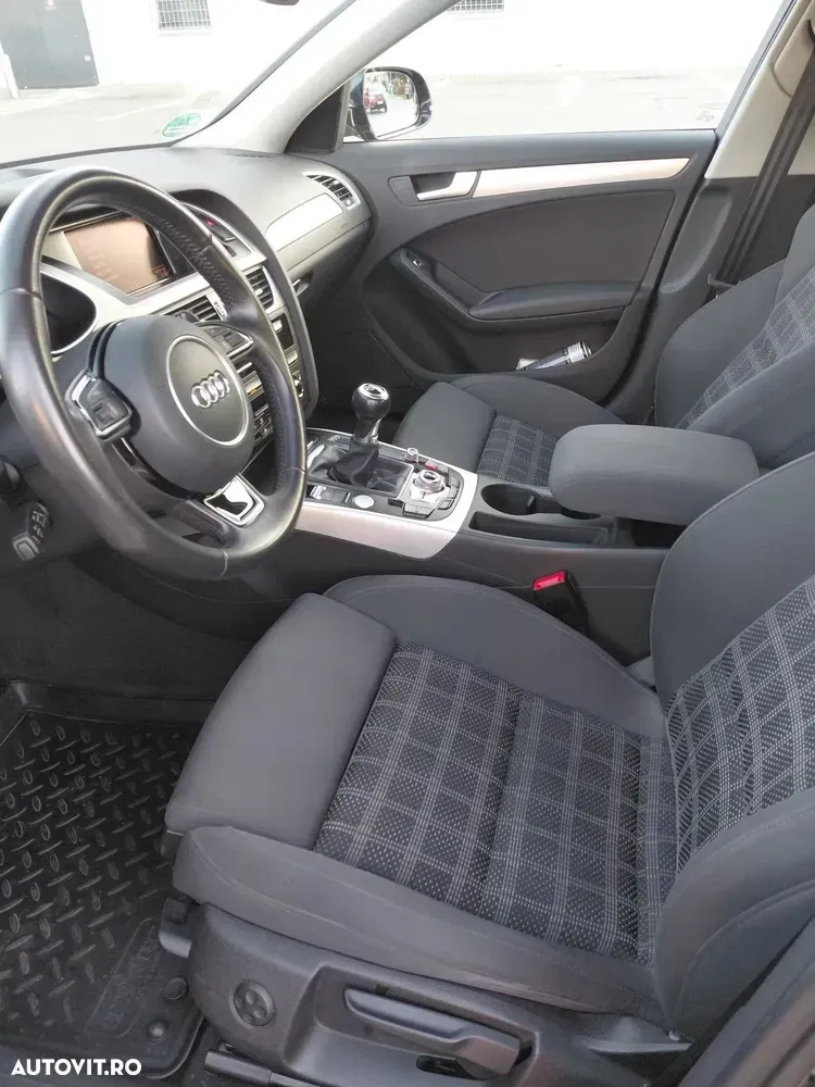 Audi A4 Avant B8 2.0 TDI DPF quattro Attraction — imagine 6