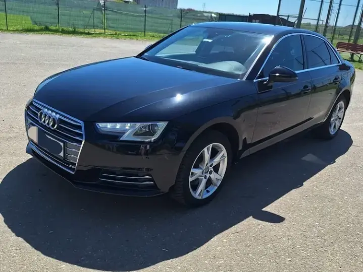 Audi A4 Limuzina B9 2.0 TDI S tronic
