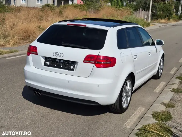 Audi A3 Sportback 8P 1.4 TFSI S tronic S line Sportpaket