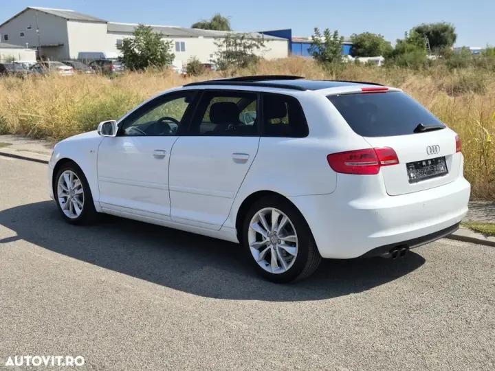 Audi A3 Sportback 8P 1.4 TFSI S tronic S line Sportpaket