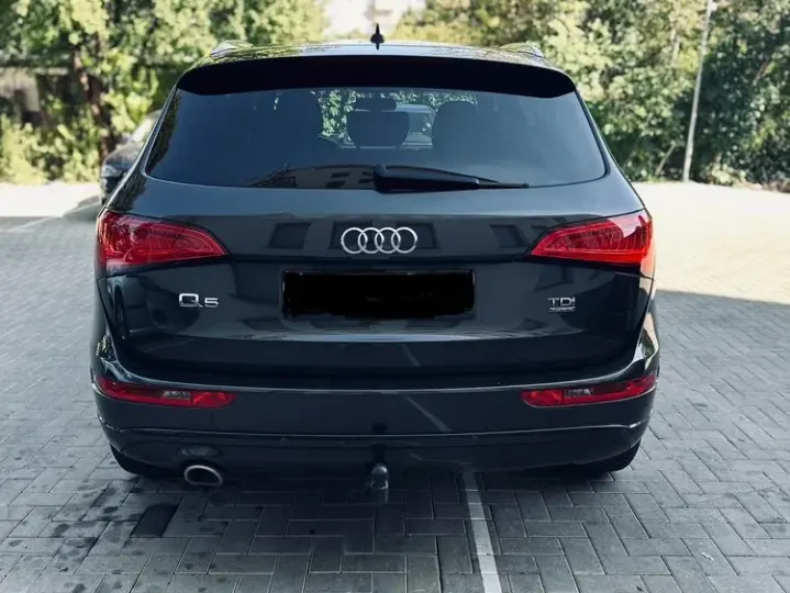 Audi Q5 8R 2.0 TDI Quattro Stronic