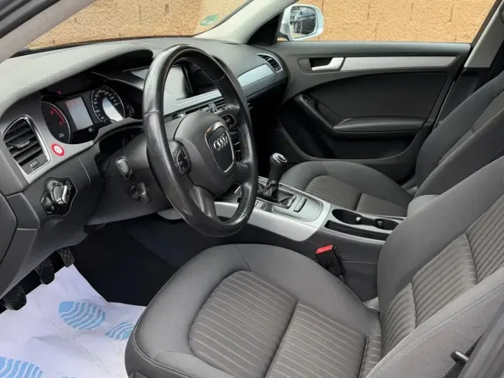 Audi A4 Avant B8 2.0 TDI DPF Ambition