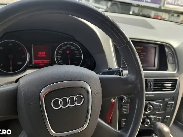 Audi Q5 8R 2.0 TDI Quattro S-Tronic