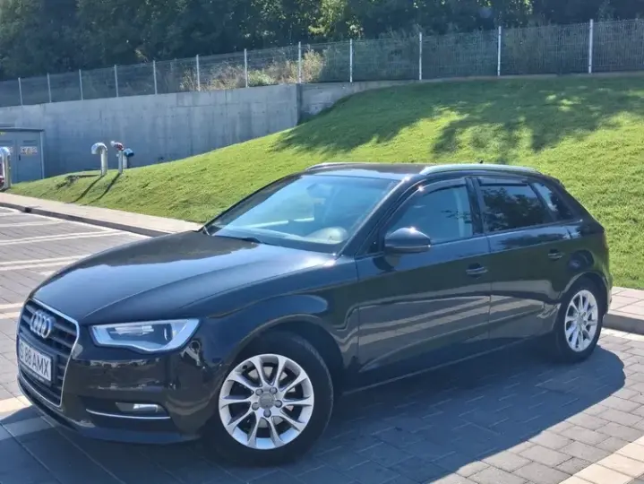 Audi A3 Sportback 8V 1.4 TFSI S line Sportpaket