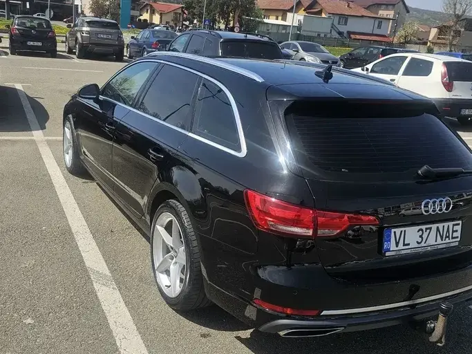 Audi A4 Avant B9 2.0 TDI S tronic quattro design