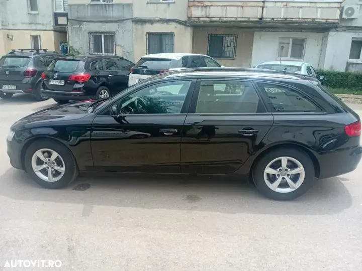 Audi A4 Avant B8 2.0 TDI DPF multitronic Ambition