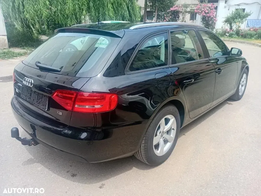 Audi A4 Avant B8 2.0 TDI DPF multitronic Ambition — imagine 6