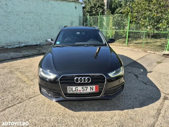 Audi A4 Avant 2.0 TDI DPF clean multitronic S line Sportpaket
