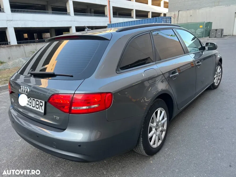 Audi A4 Limuzina 2.0 TDI DPF multitronic Ambition — imagine 4