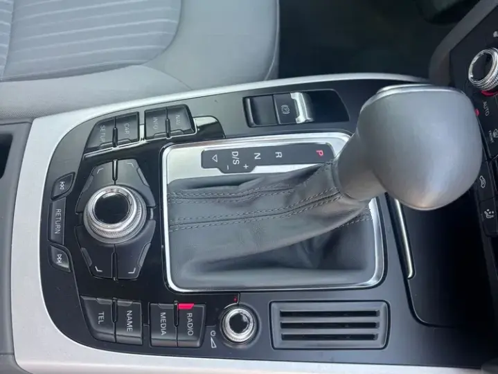 Audi A4 Avant B9 2.0 TDI quattro Stronic
