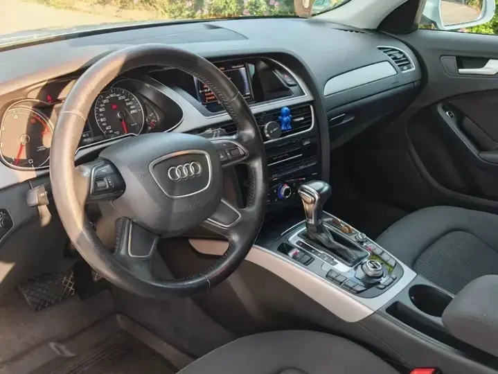 Audi A4 Avant B8 2.0 TDI Multitronic