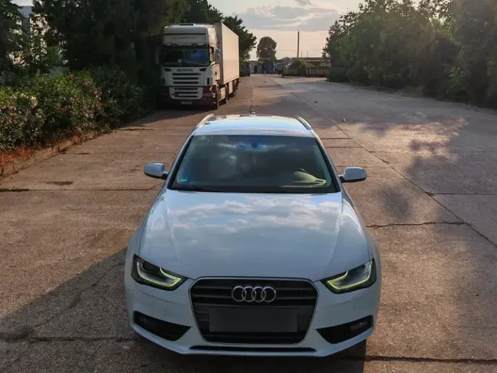 Audi A4 Avant B8 2.0 TDI Multitronic