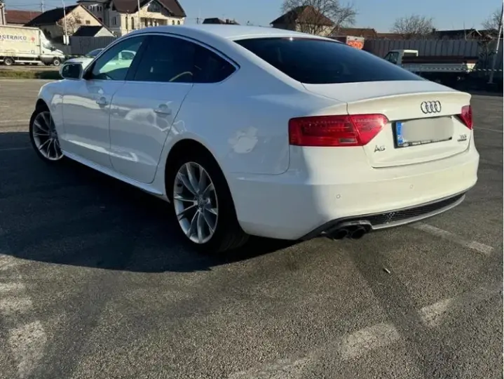 Audi A5 Sportback 8T 2.0 TDI quattro Stronic
