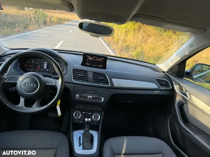 Audi Q3 8U