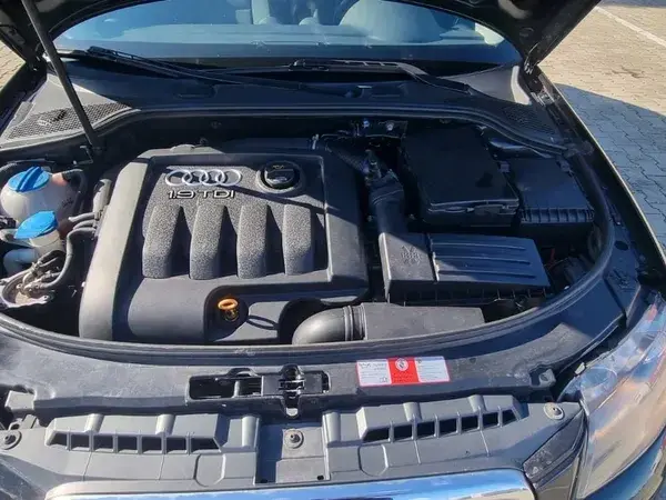 Audi A3 Sportback 8P 1.9 TDI Attraction