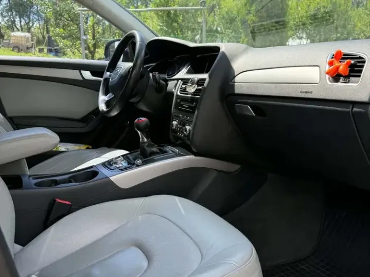 Audi A4 Limuzina B8 2.0 TDI