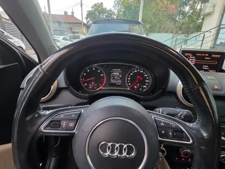 Audi A1 3-portiere 8X
