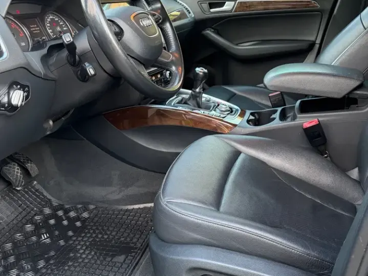 Audi Q5 8R 2.0 TDI