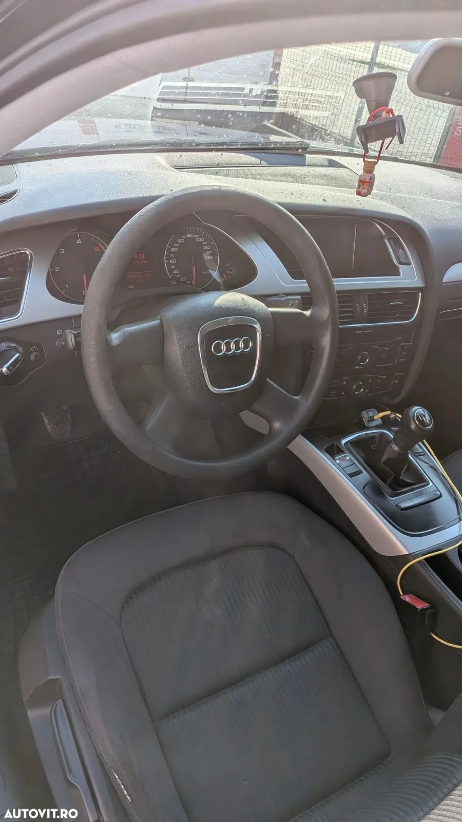 Audi A4 Limuzina 2.0 TDI B8 — imagine 4